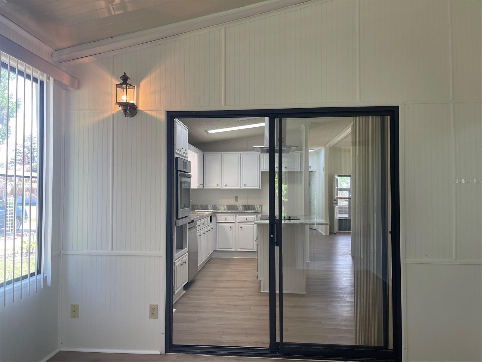 Image 16 of 34 For 603 Robin Lane Avenue