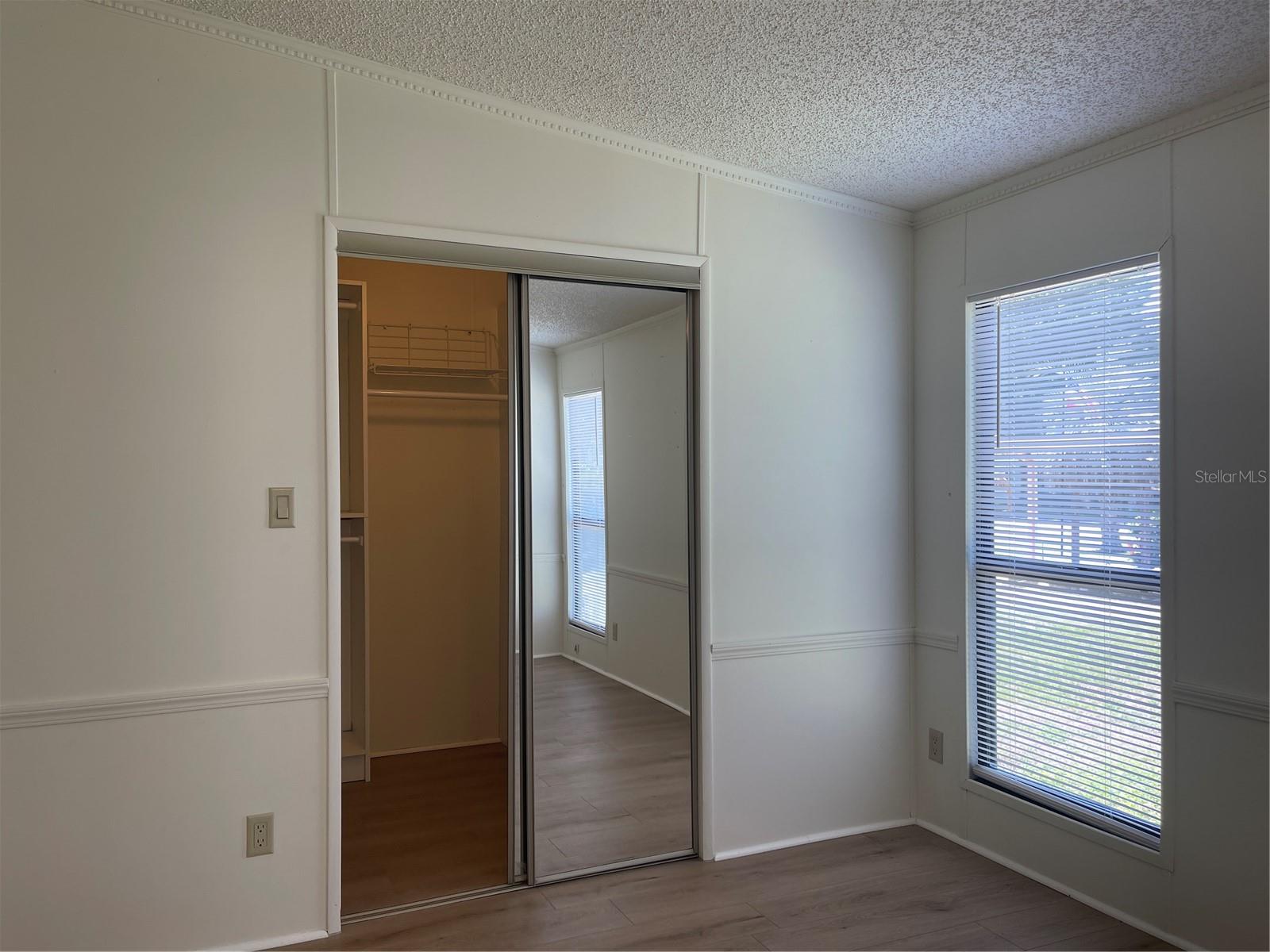 Image 22 of 34 For 603 Robin Lane Avenue