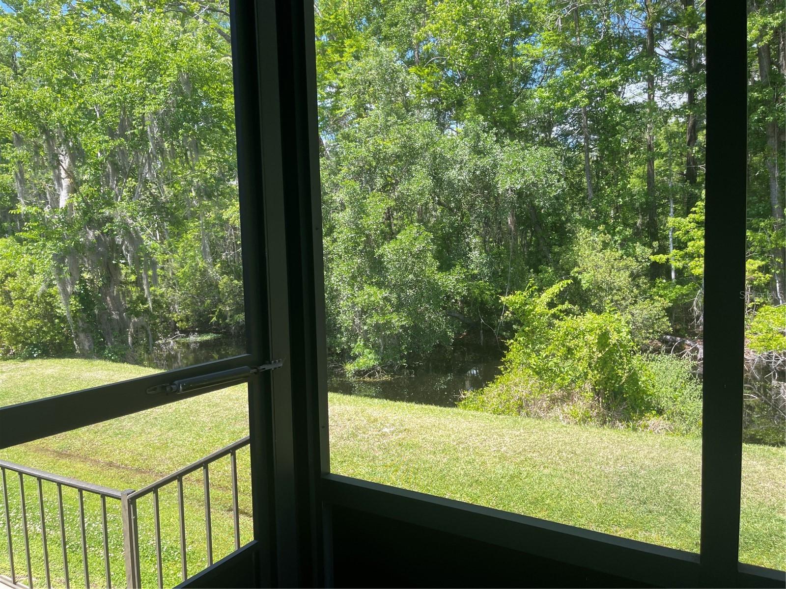 Image 25 of 34 For 603 Robin Lane Avenue