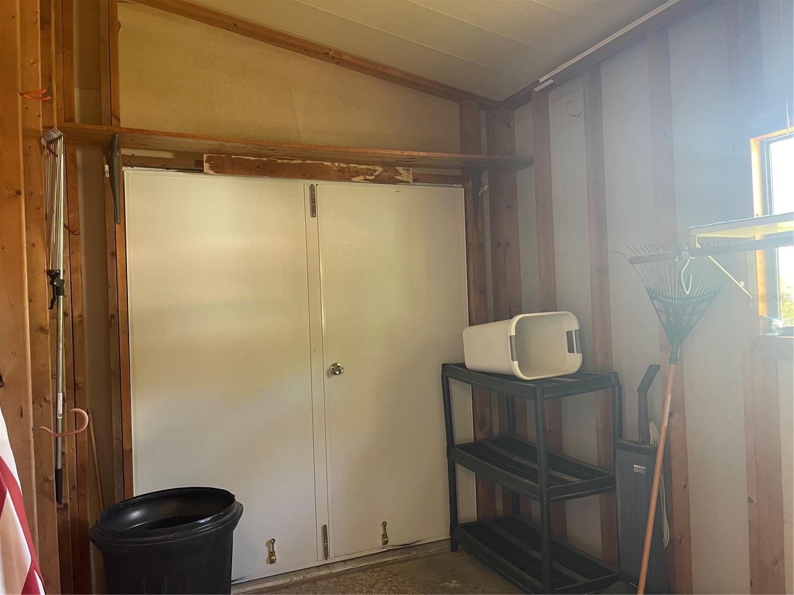 Image 28 of 34 For 603 Robin Lane Avenue