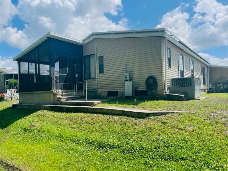 Image 31 of 34 For 603 Robin Lane Avenue