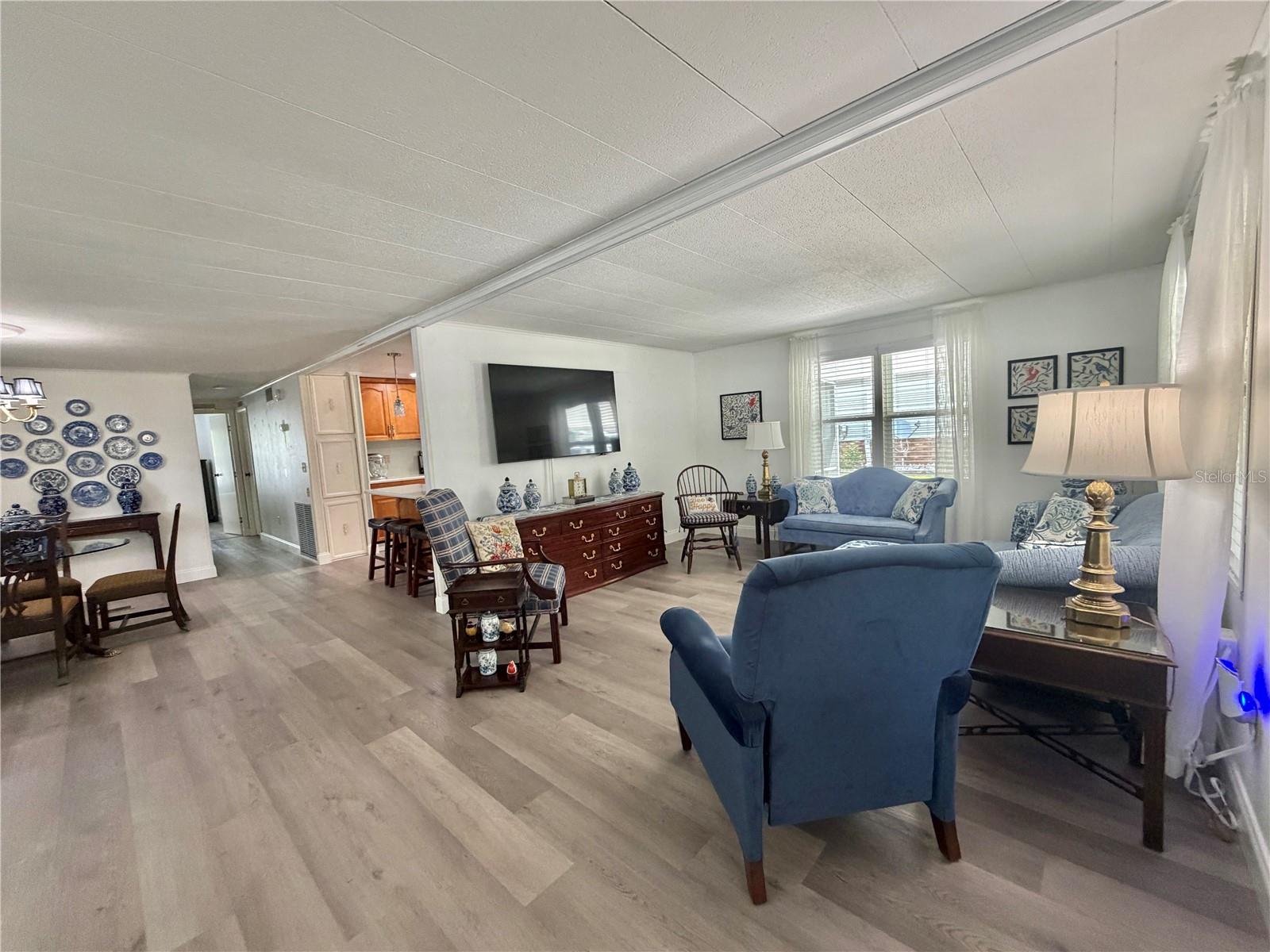 Image 11 of 73 For 103 Royal Palm Drive