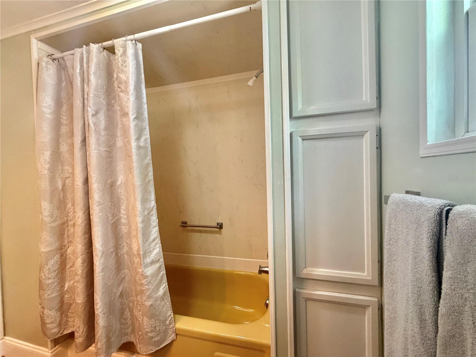 Image 32 of 73 For 103 Royal Palm Drive