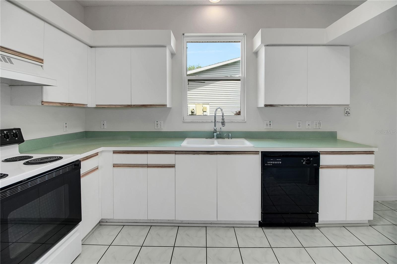 Image 16 of 47 For 333 Ranchwood Drive