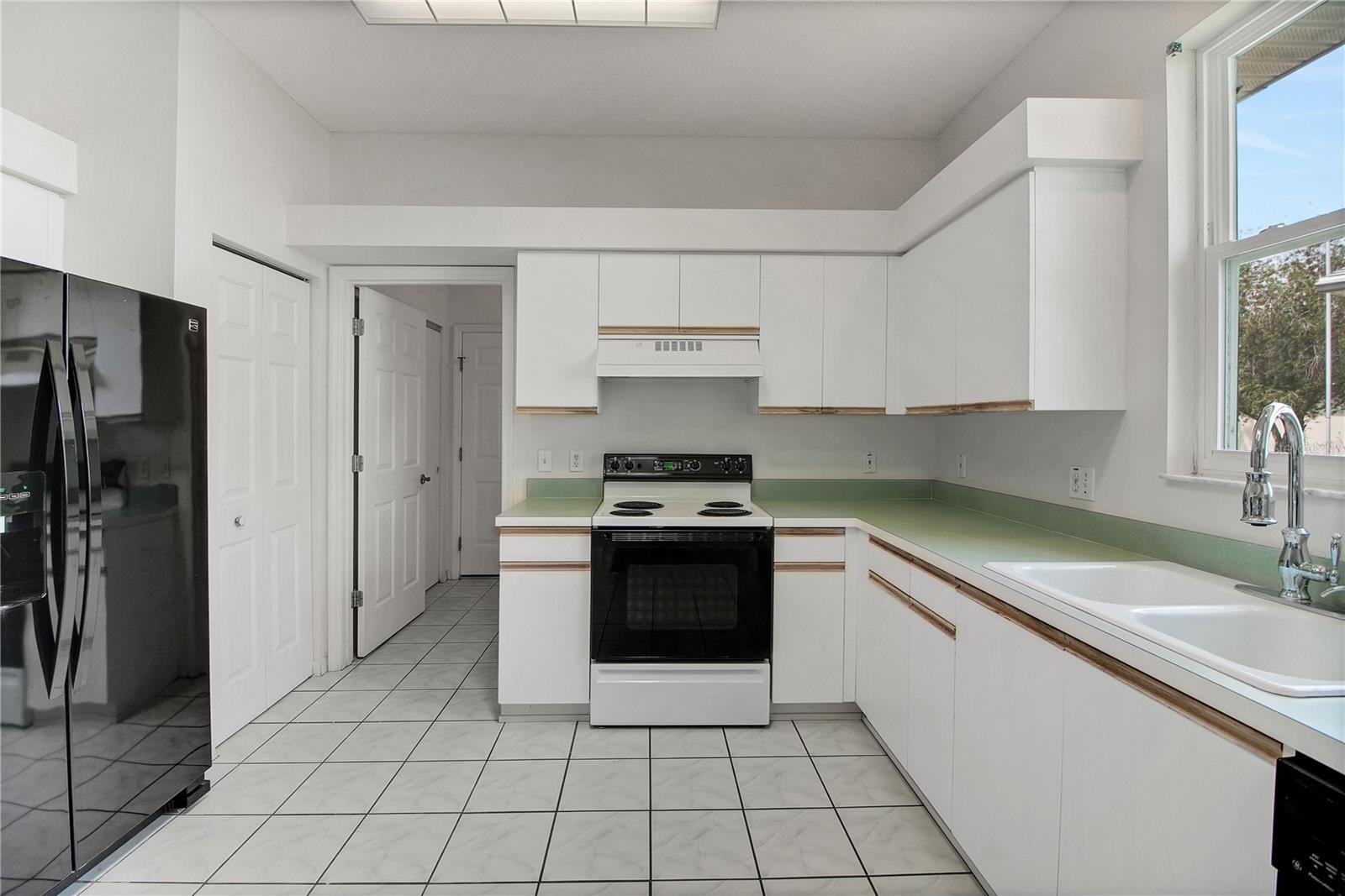 Image 17 of 47 For 333 Ranchwood Drive