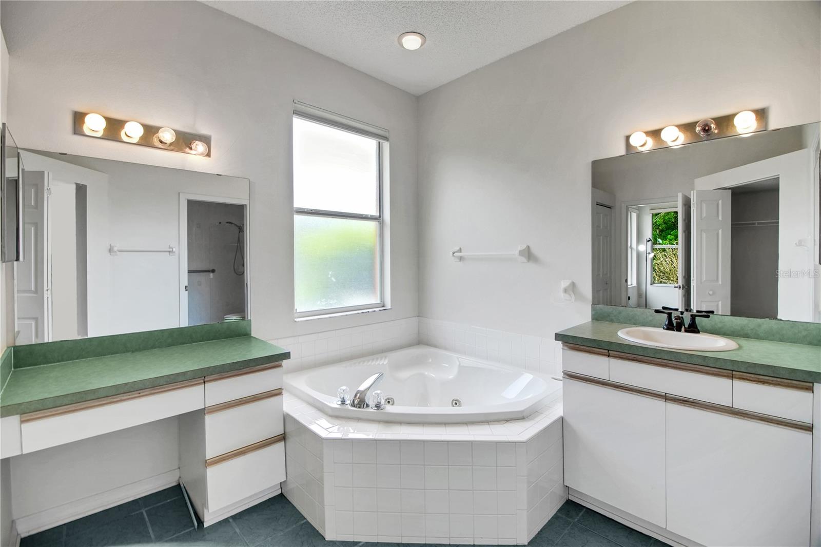 Image 26 of 47 For 333 Ranchwood Drive