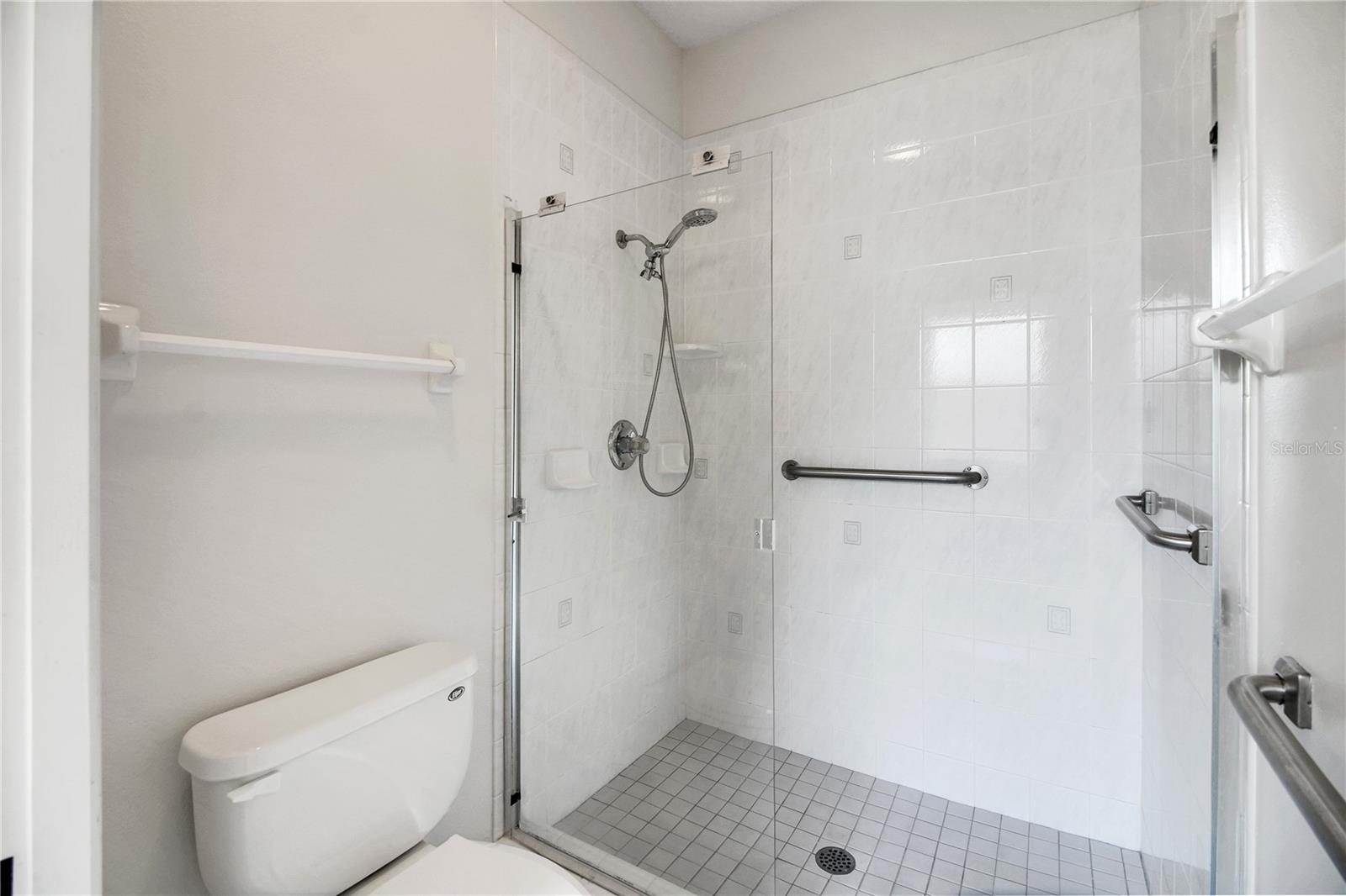 Image 27 of 47 For 333 Ranchwood Drive