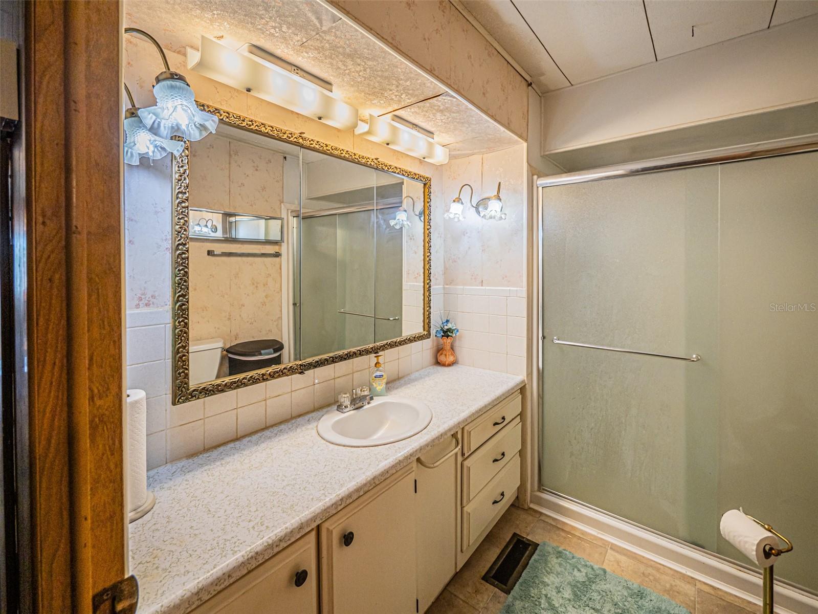 Image 13 of 40 For 2609 Houston Place