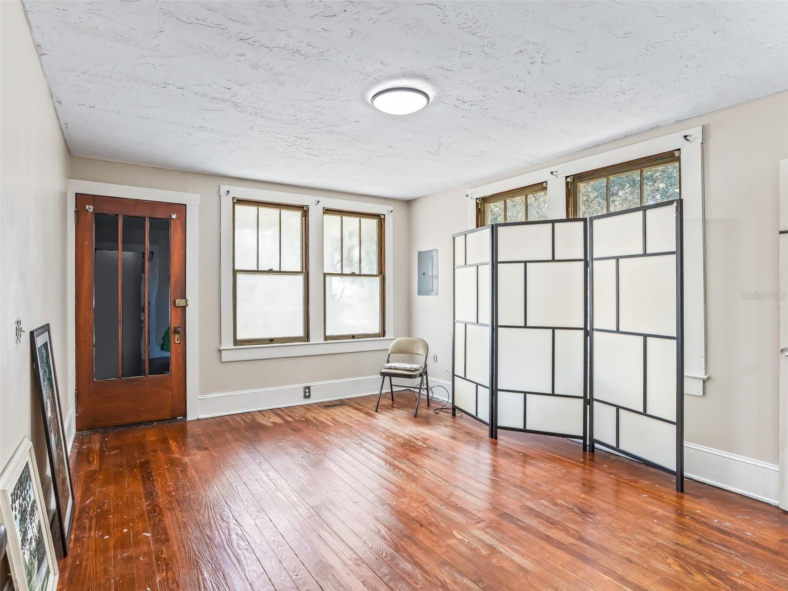 Listing photo id 21 for 10487 Highway 42