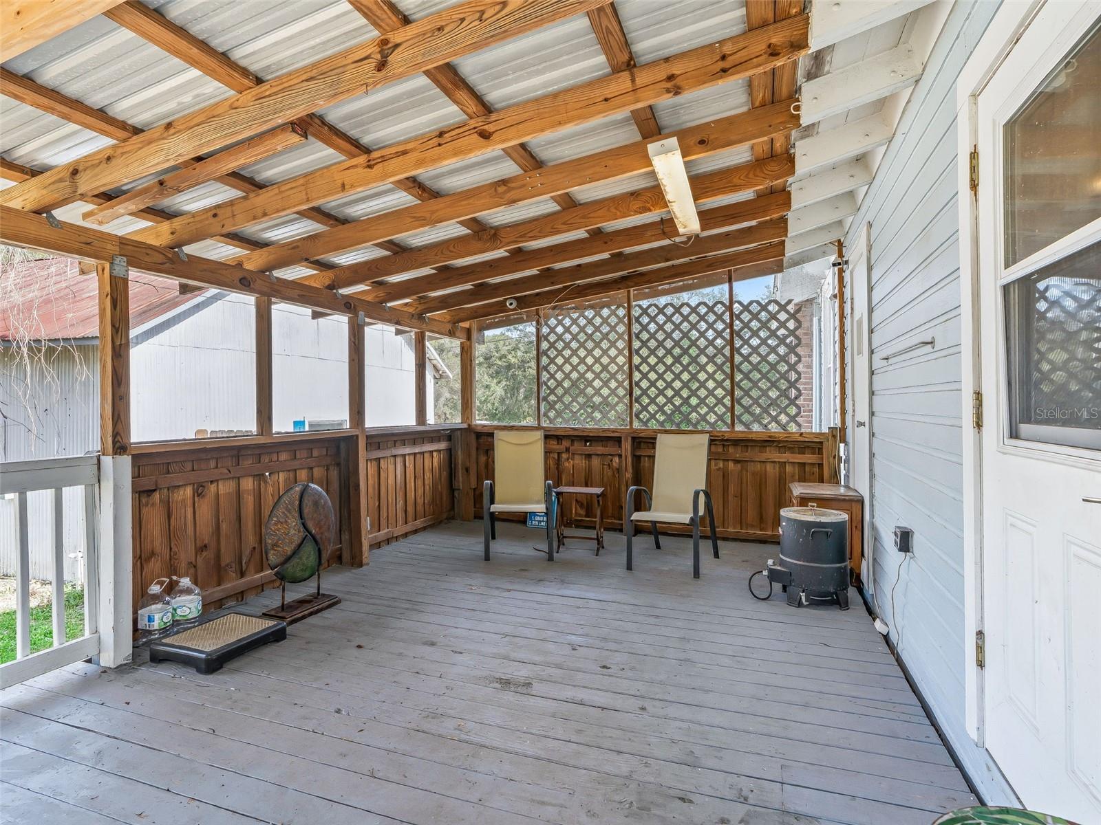 Listing photo id 33 for 10487 Highway 42