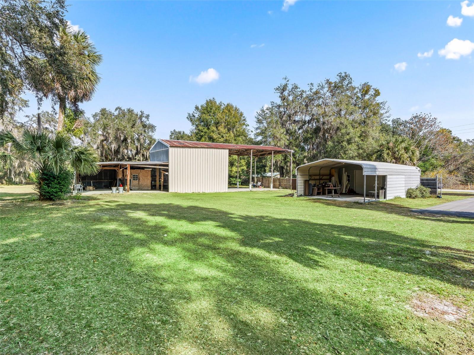 Listing photo id 45 for 10487 Highway 42