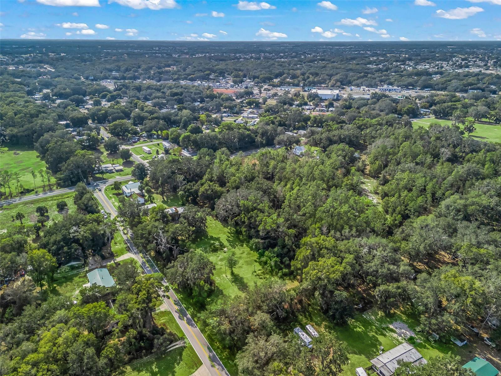 Listing photo id 69 for 10487 Highway 42