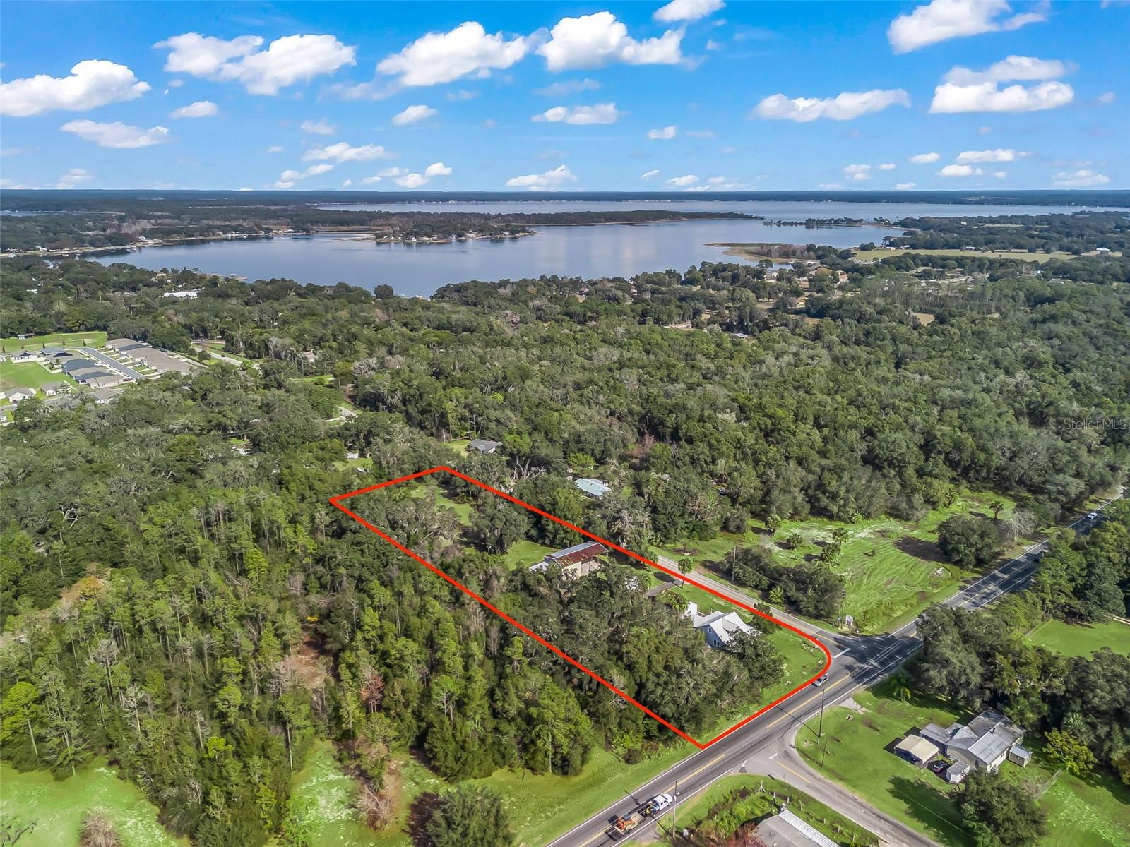 Listing photo id 71 for 10487 Highway 42