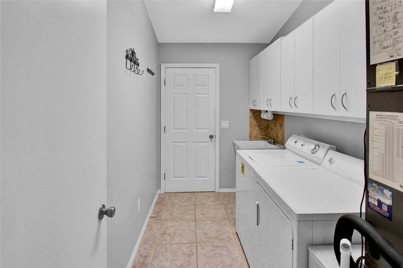Image 31 of 40 For 807 Camino Del Rey Drive
