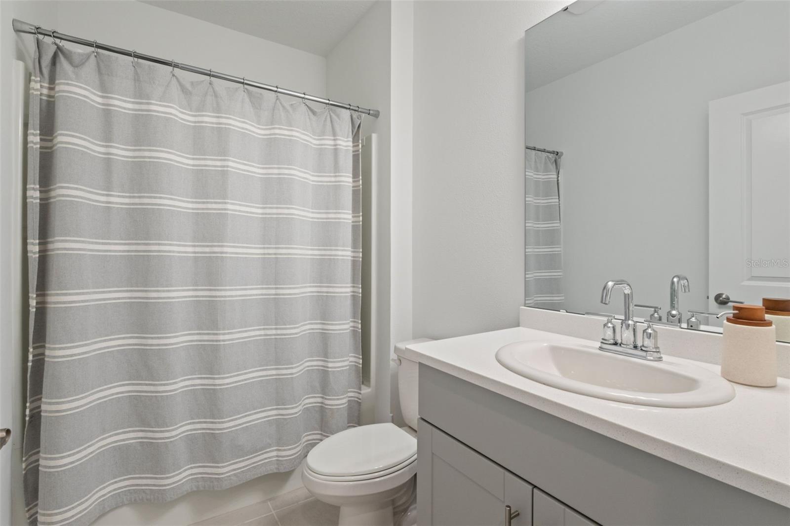 Image 26 of 39 For 1099 Calico Pointe Circle