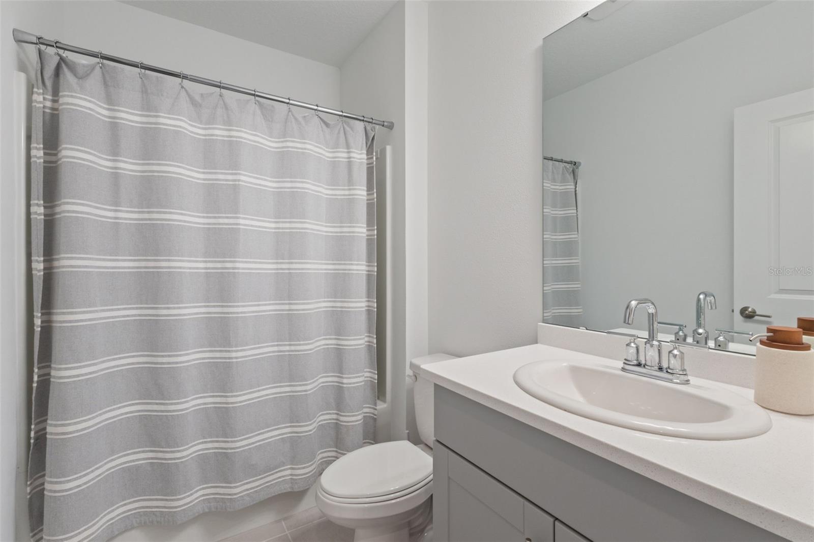 Image 27 of 39 For 1099 Calico Pointe Circle