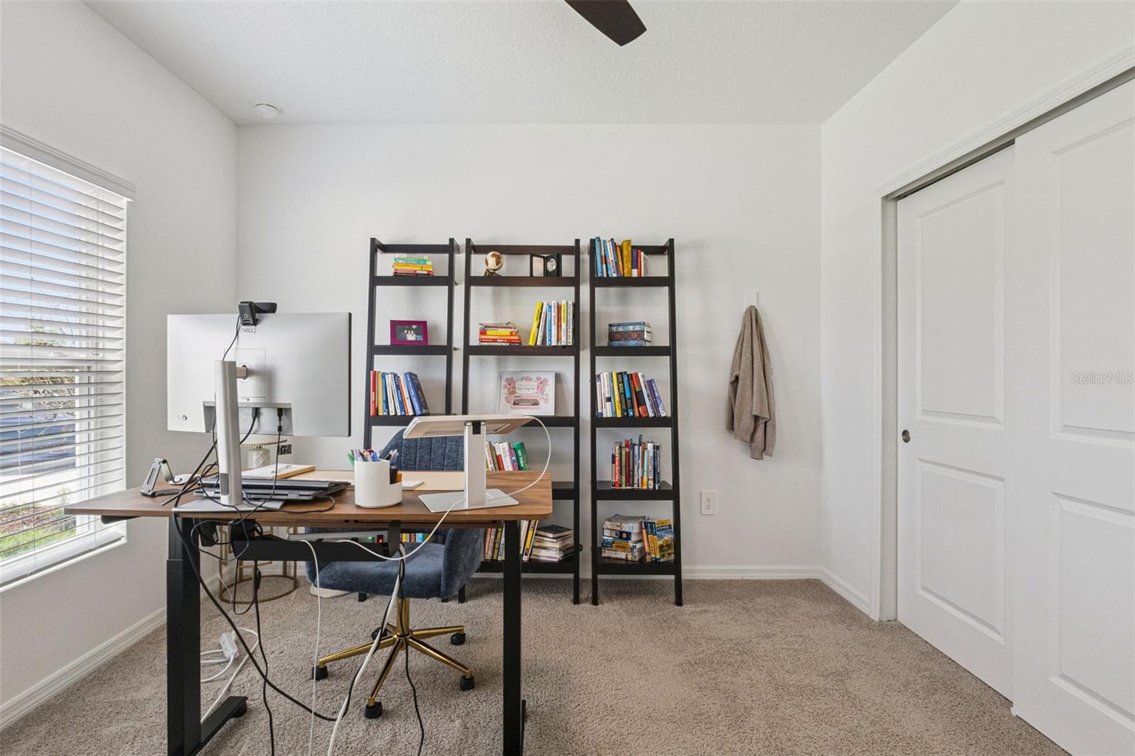 Image 31 of 39 For 1099 Calico Pointe Circle