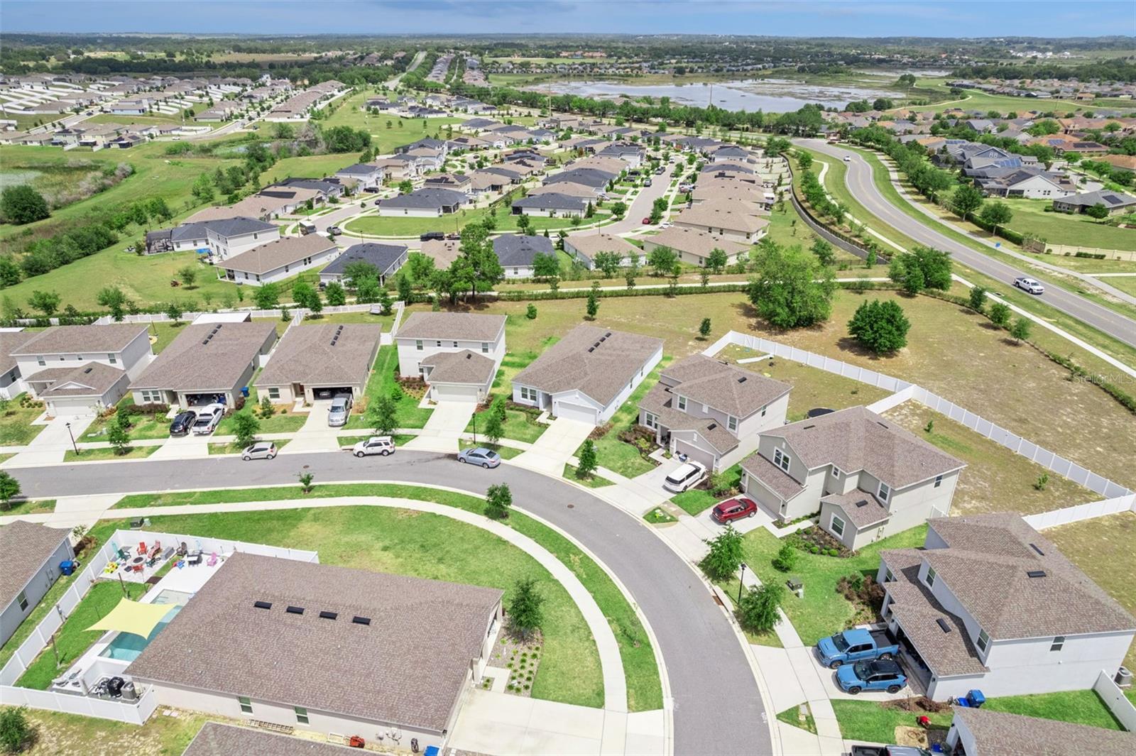 Image 34 of 39 For 1099 Calico Pointe Circle