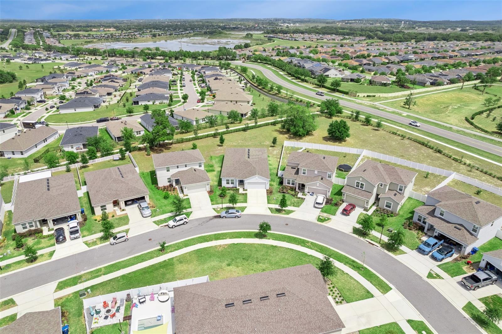 Image 36 of 39 For 1099 Calico Pointe Circle