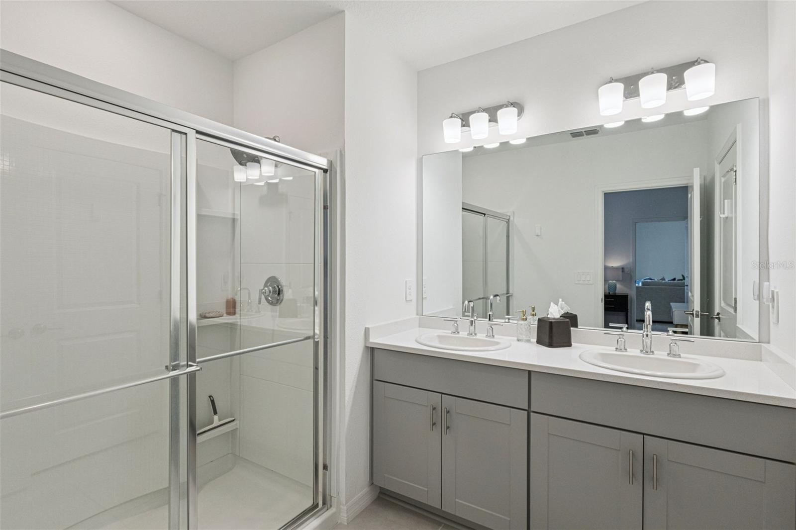 Image 5 of 39 For 1099 Calico Pointe Circle