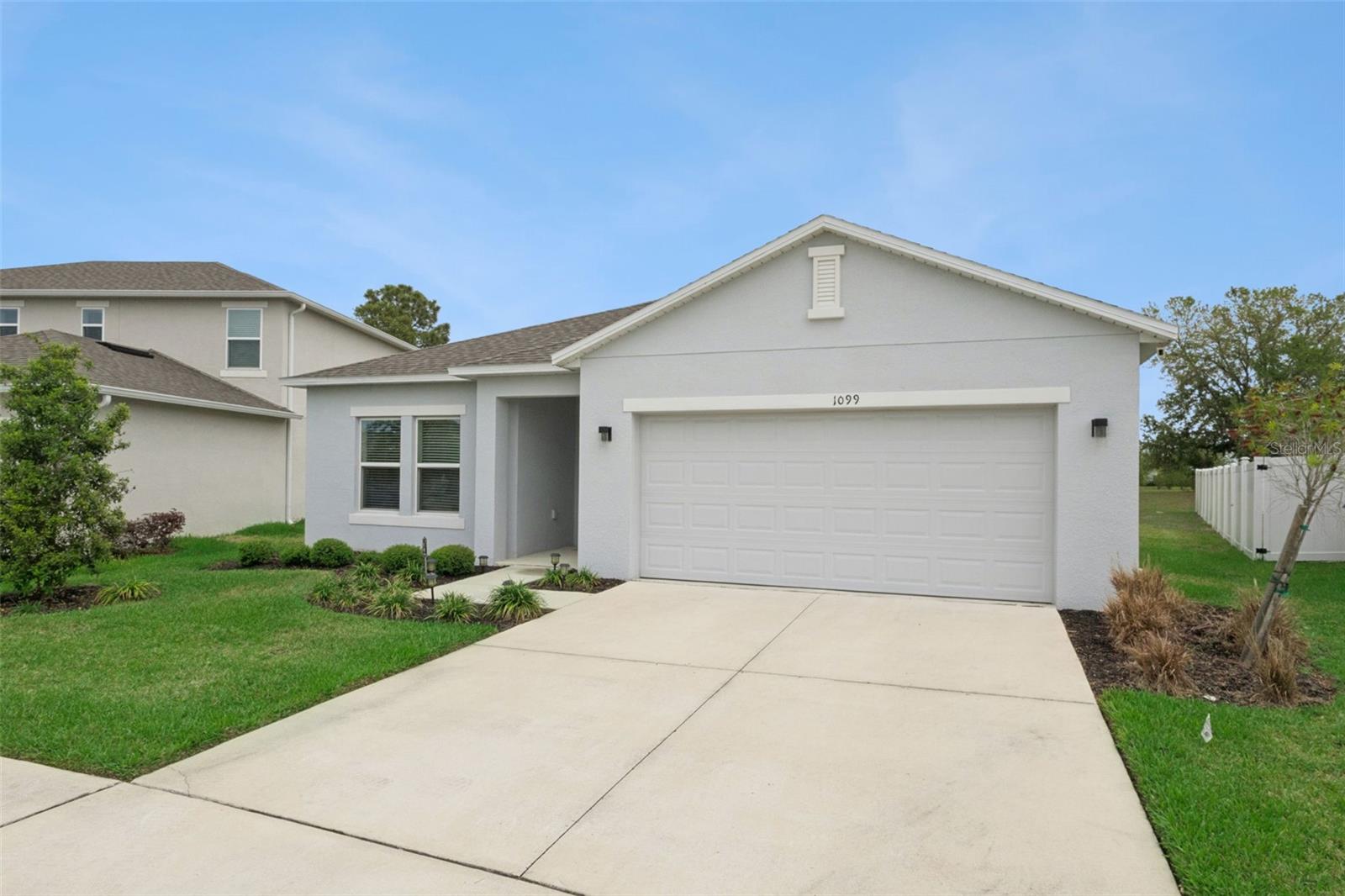 Image 7 of 39 For 1099 Calico Pointe Circle