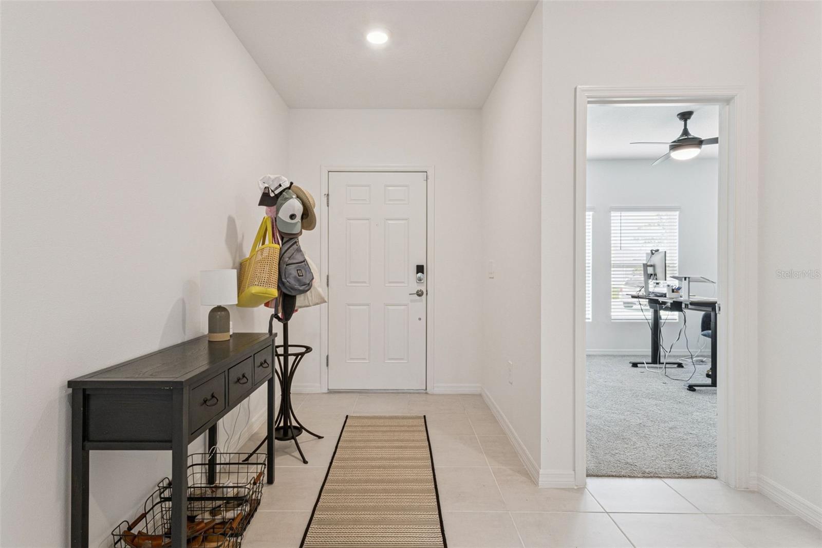 Image 8 of 39 For 1099 Calico Pointe Circle