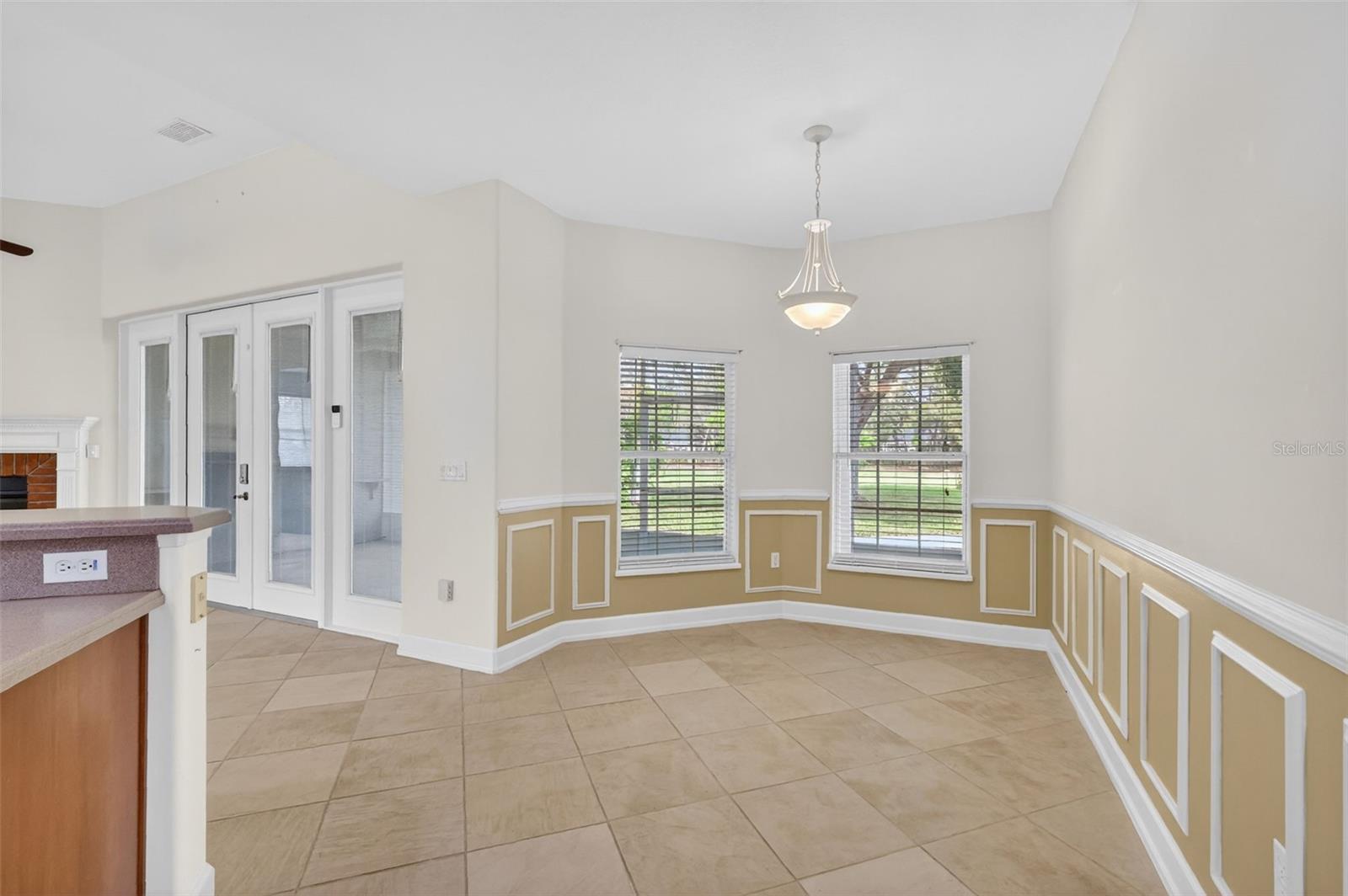 Image 16 of 80 For 42808 Royal Trails Road