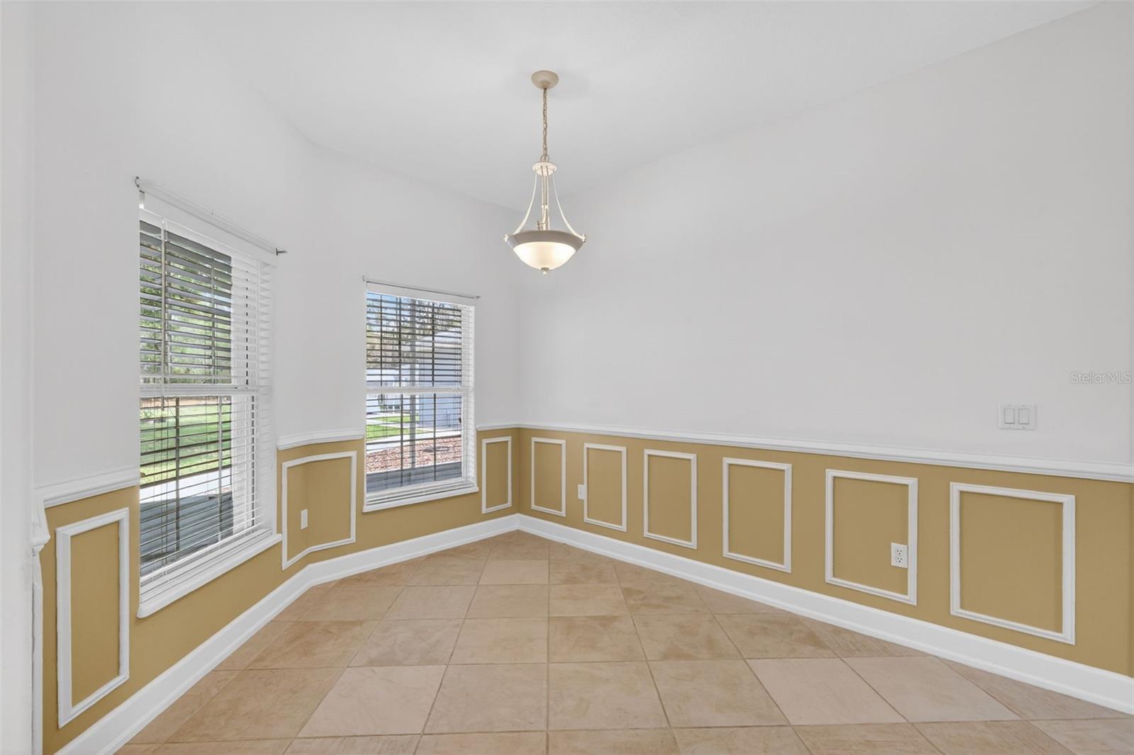 Image 18 of 80 For 42808 Royal Trails Road