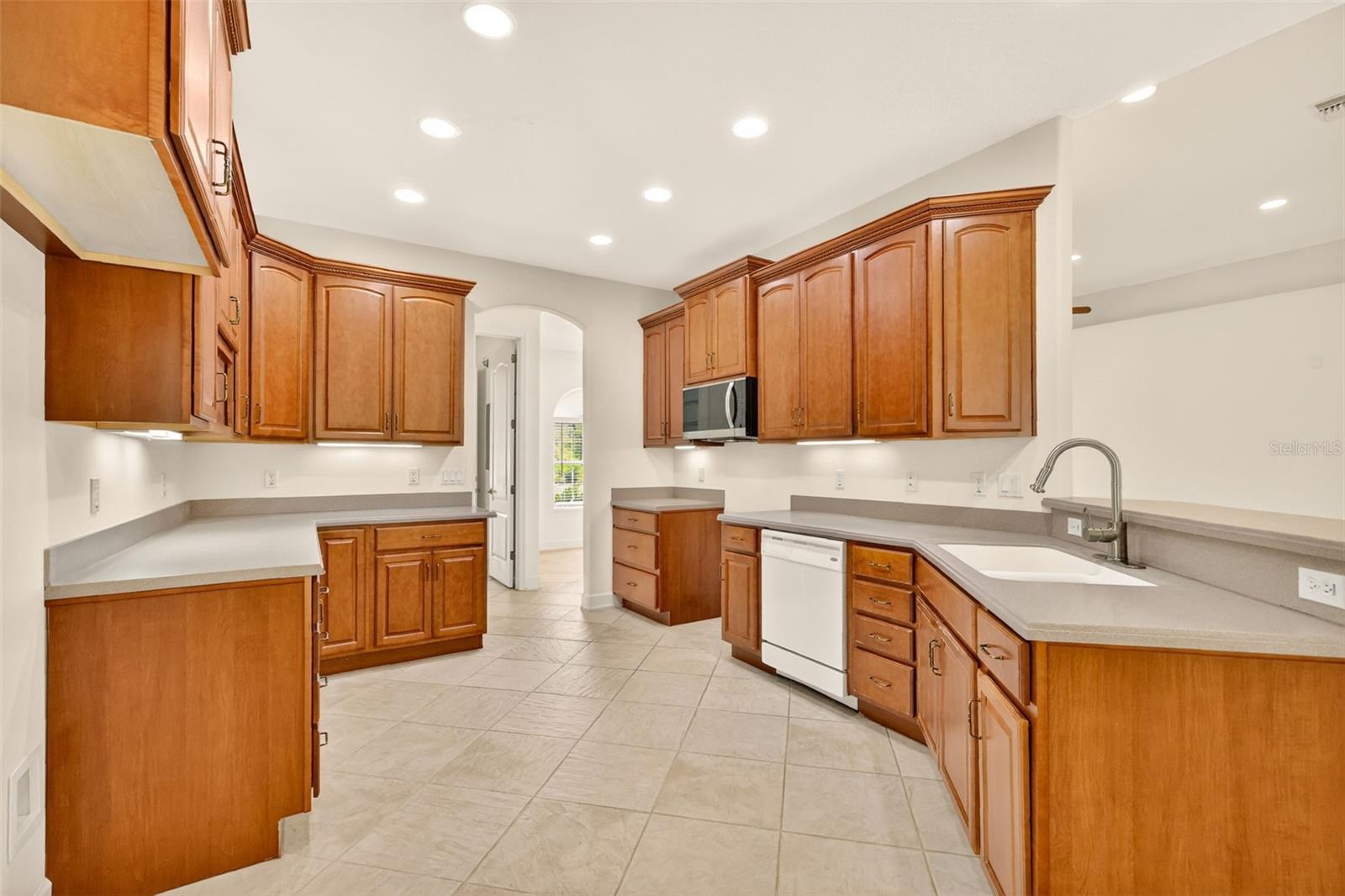 Image 5 of 80 For 42808 Royal Trails Road