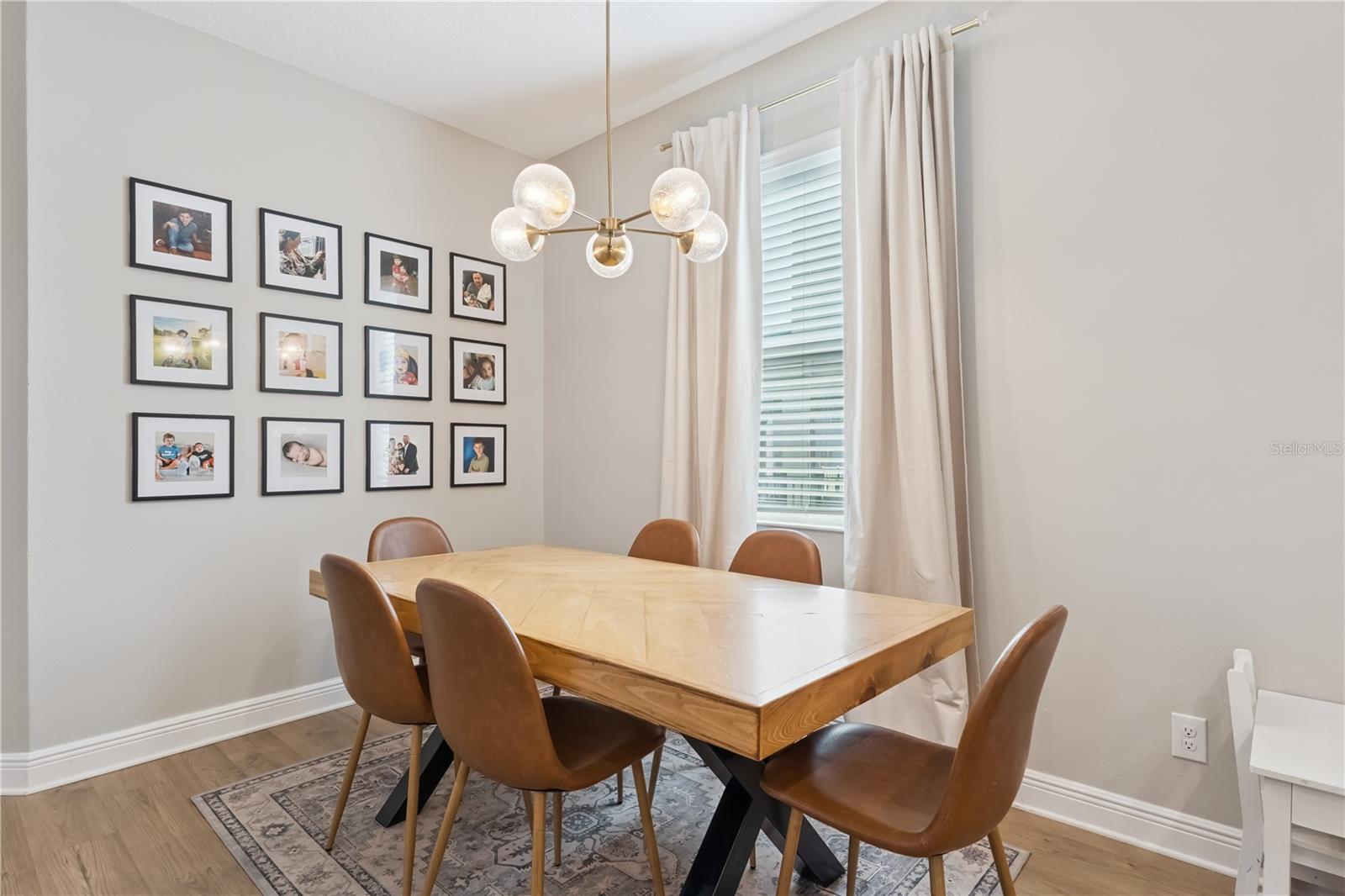 Image 10 of 53 For 14434 Crestavista Avenue