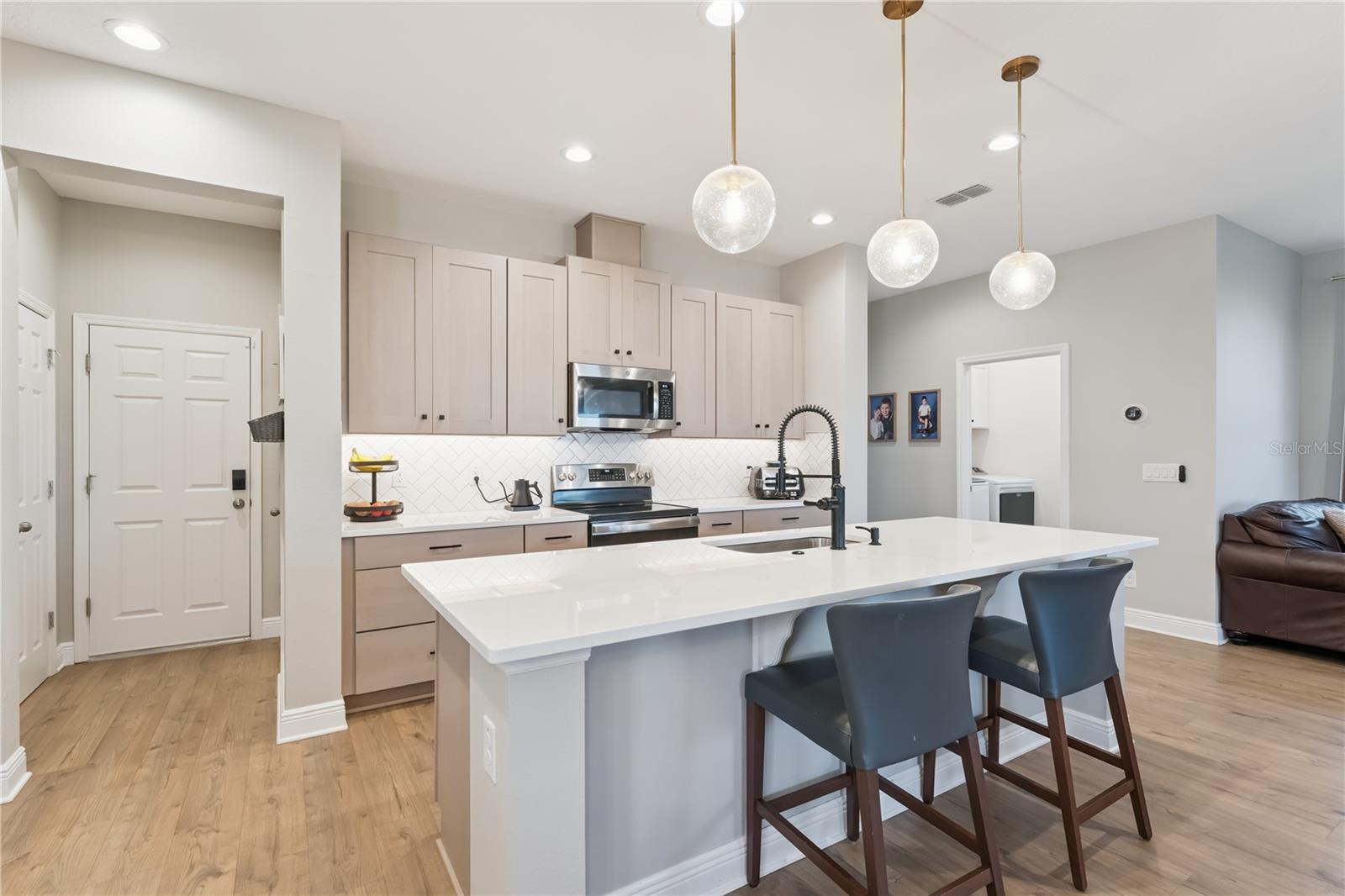 Image 3 of 53 For 14434 Crestavista Avenue