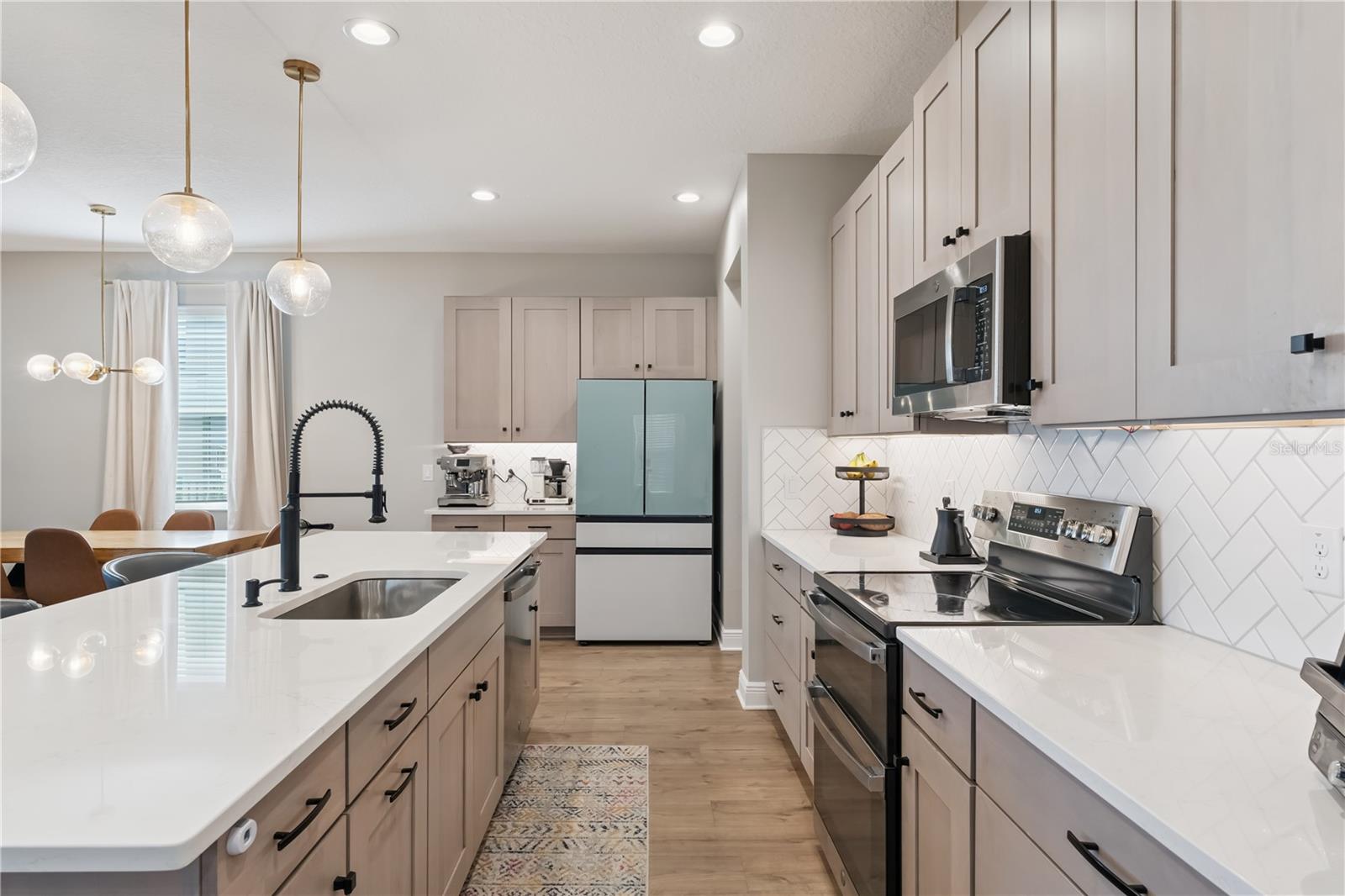 Image 4 of 53 For 14434 Crestavista Avenue