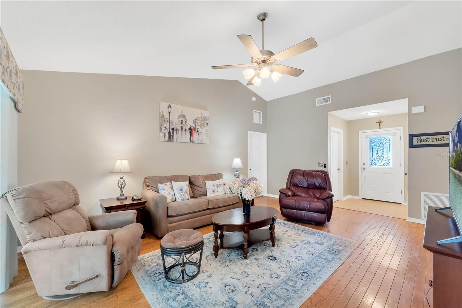 Image 4 of 21 For 642 Whittingham Place