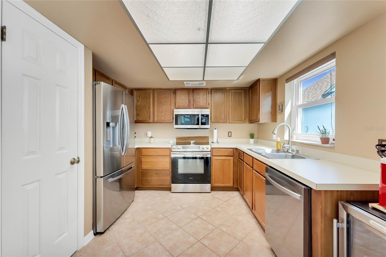 Image 7 of 21 For 642 Whittingham Place