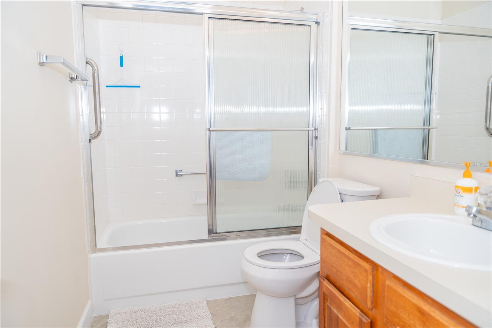 Image 17 of 26 For 714 Bayhill Court