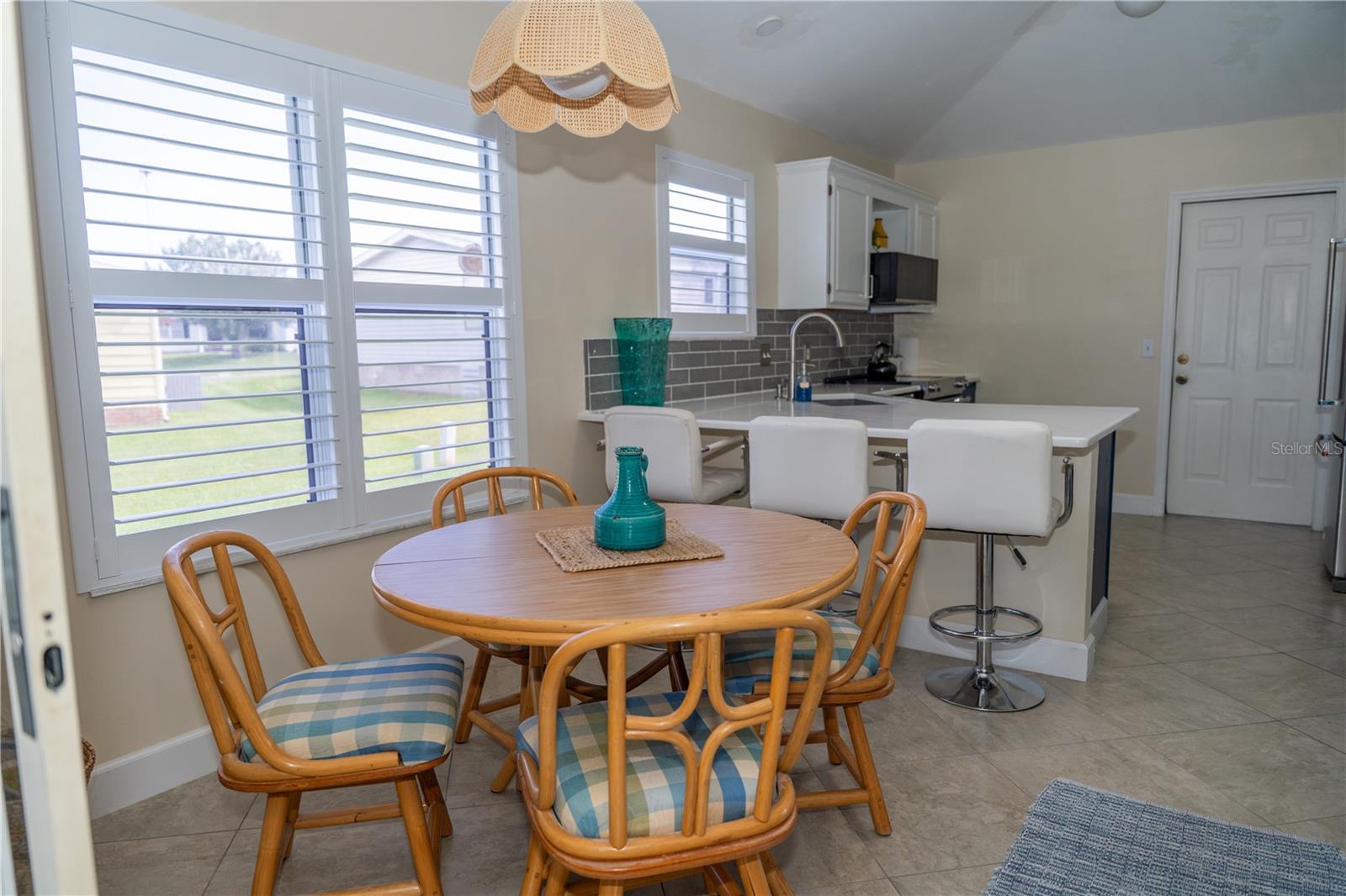 Image 19 of 26 For 714 Bayhill Court