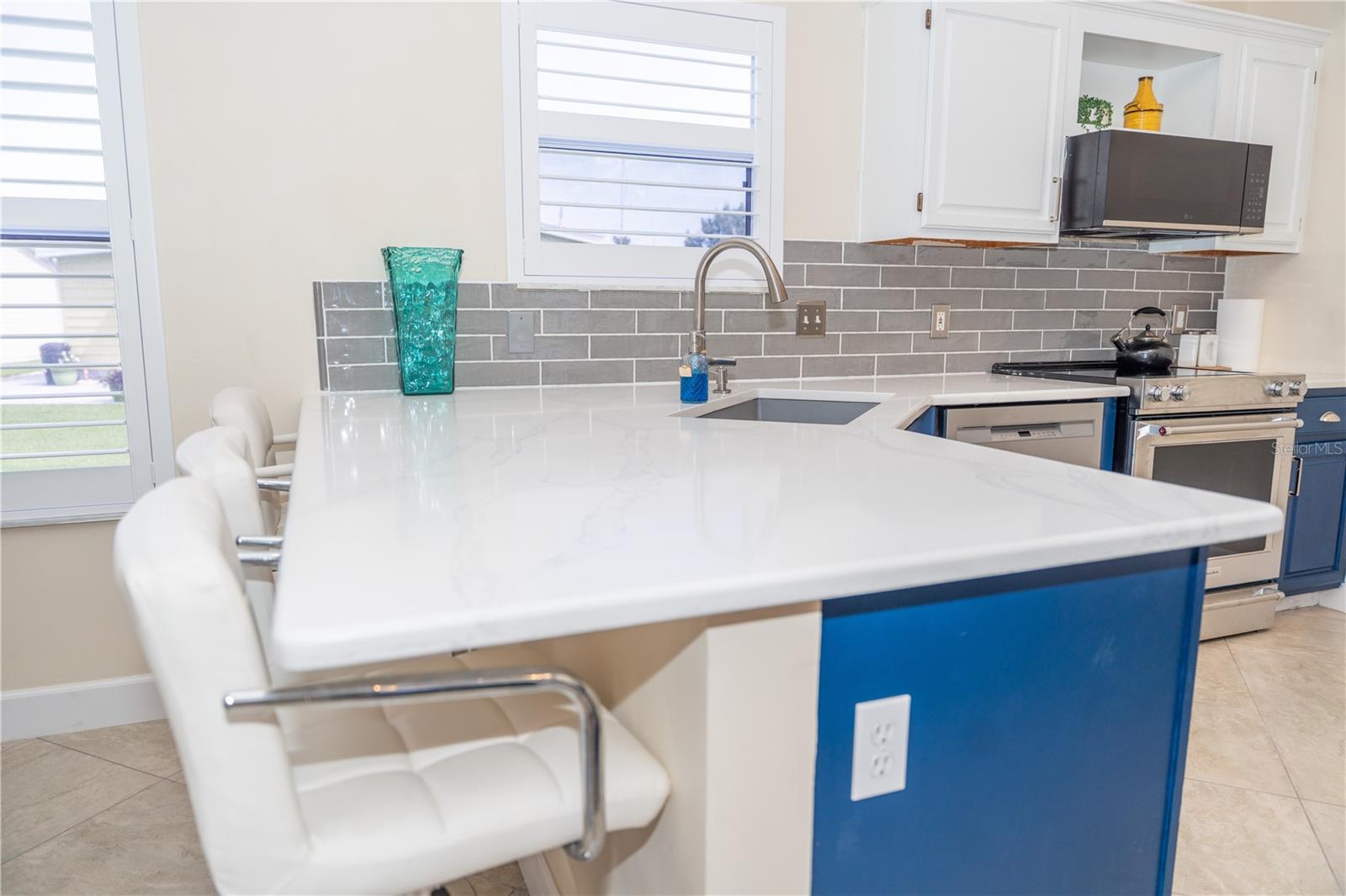 Image 8 of 26 For 714 Bayhill Court