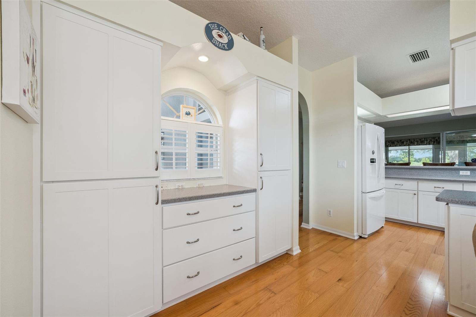 Image 11 of 56 For 21733 Royal St Georges Lane