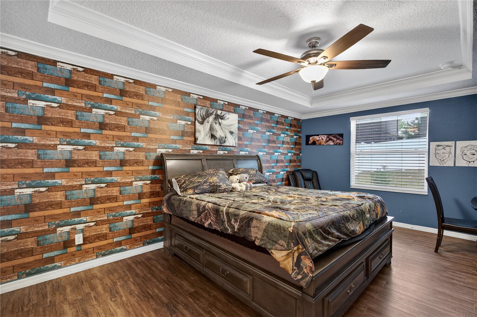 Image 12 of 29 For 2454 Norwood Place