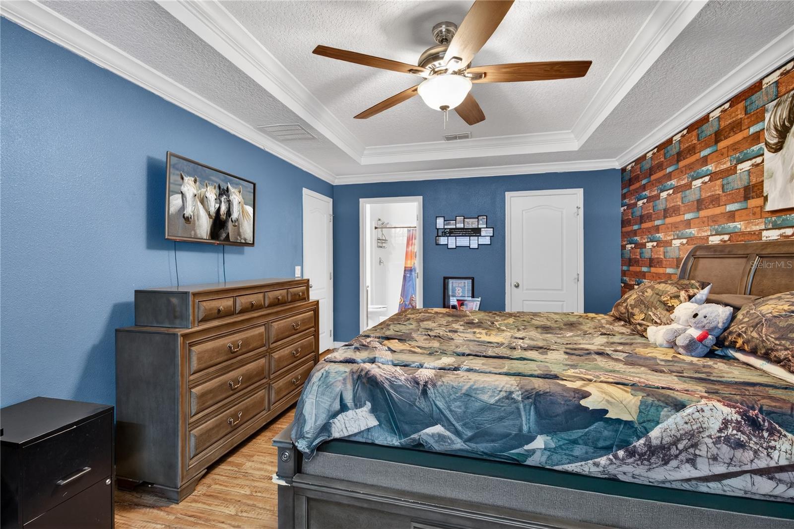 Image 13 of 29 For 2454 Norwood Place