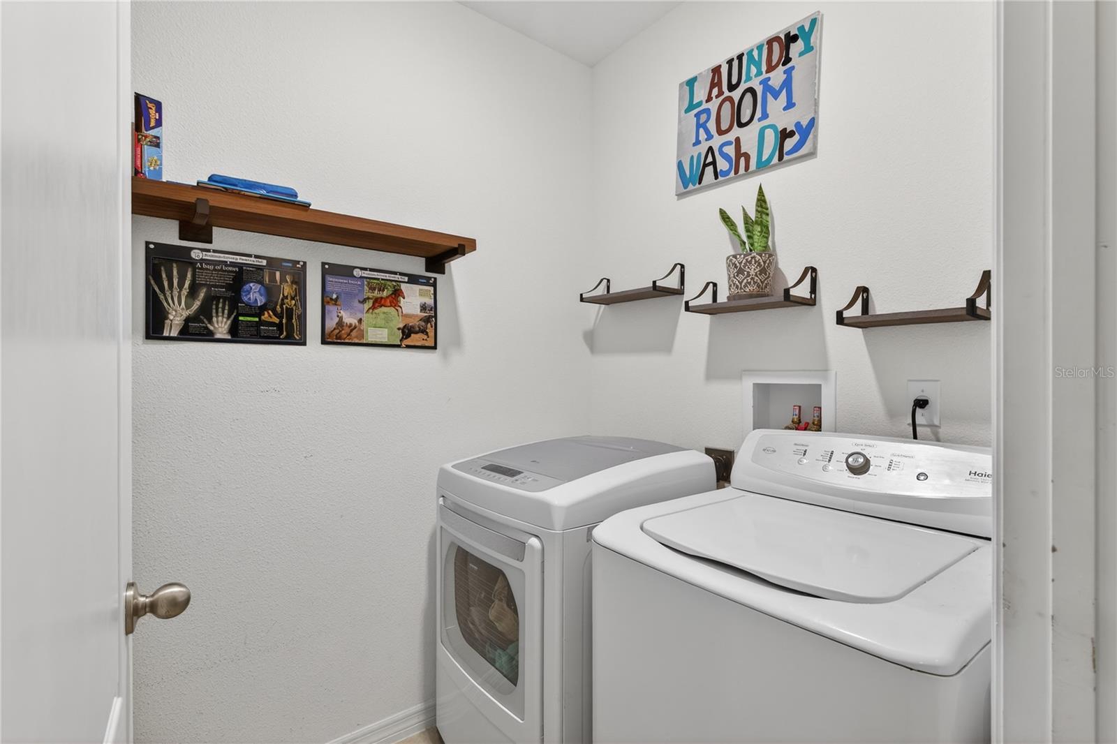 Image 19 of 29 For 2454 Norwood Place