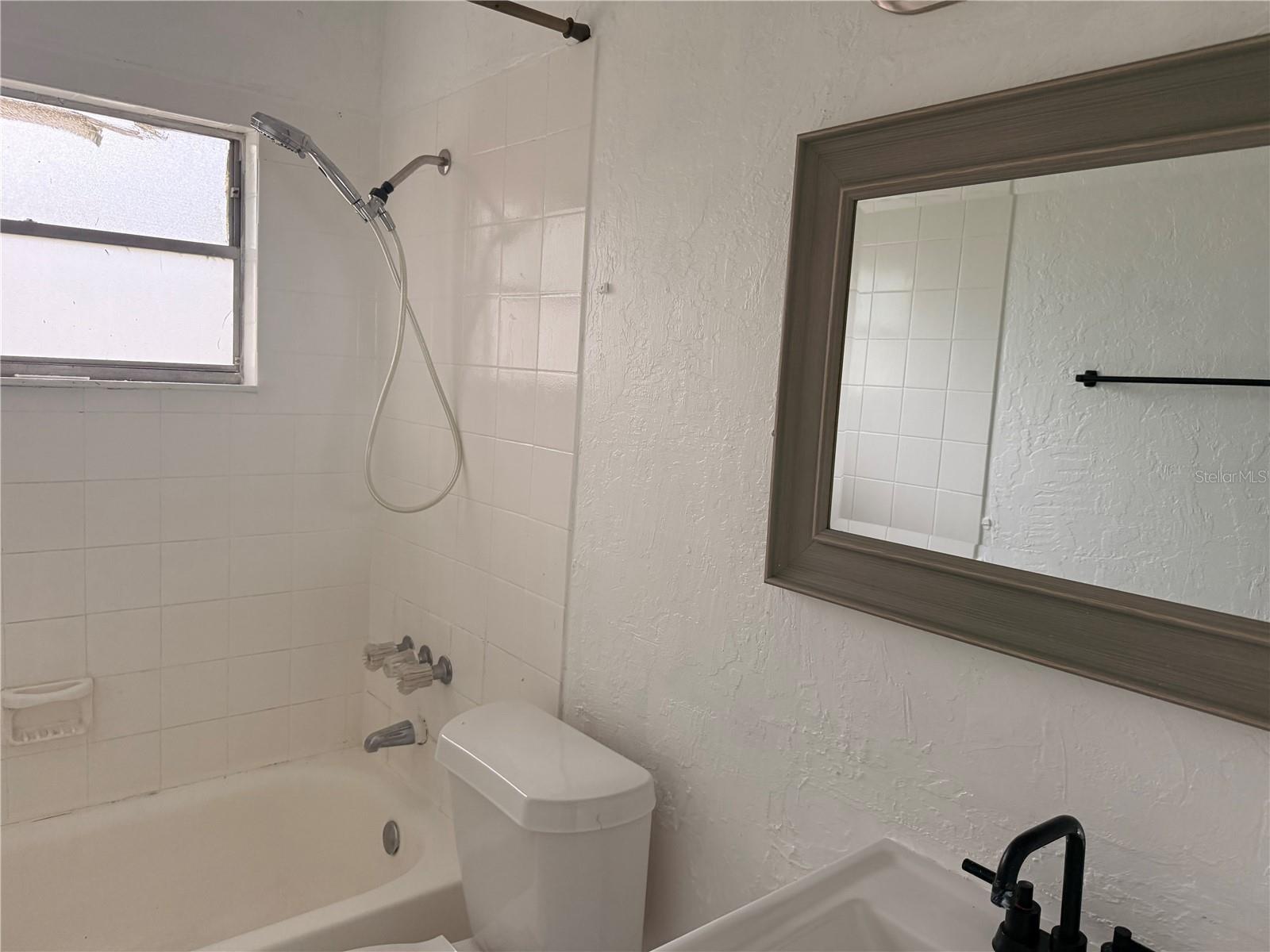 Image 13 of 18 For 5059 Liming Avenue