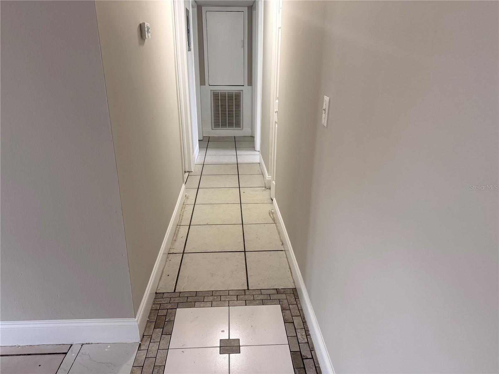 Image 4 of 18 For 5059 Liming Avenue