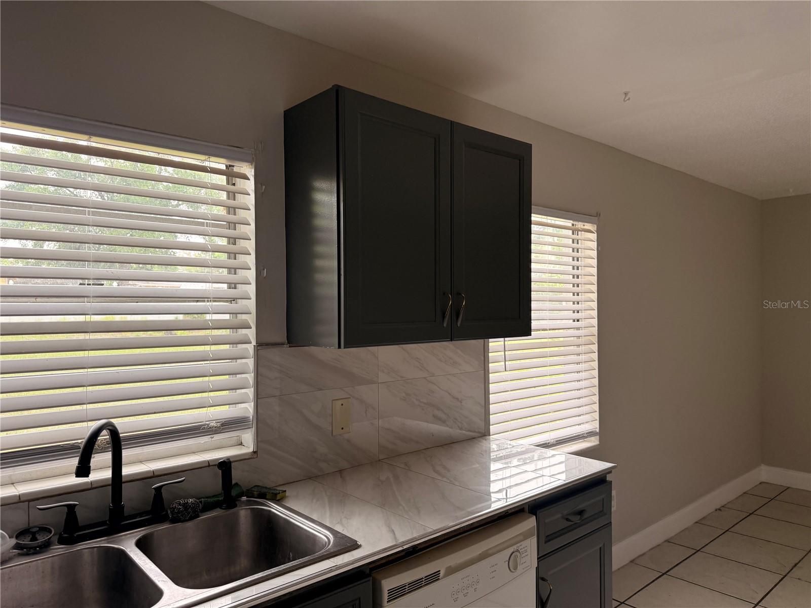 Image 5 of 18 For 5059 Liming Avenue