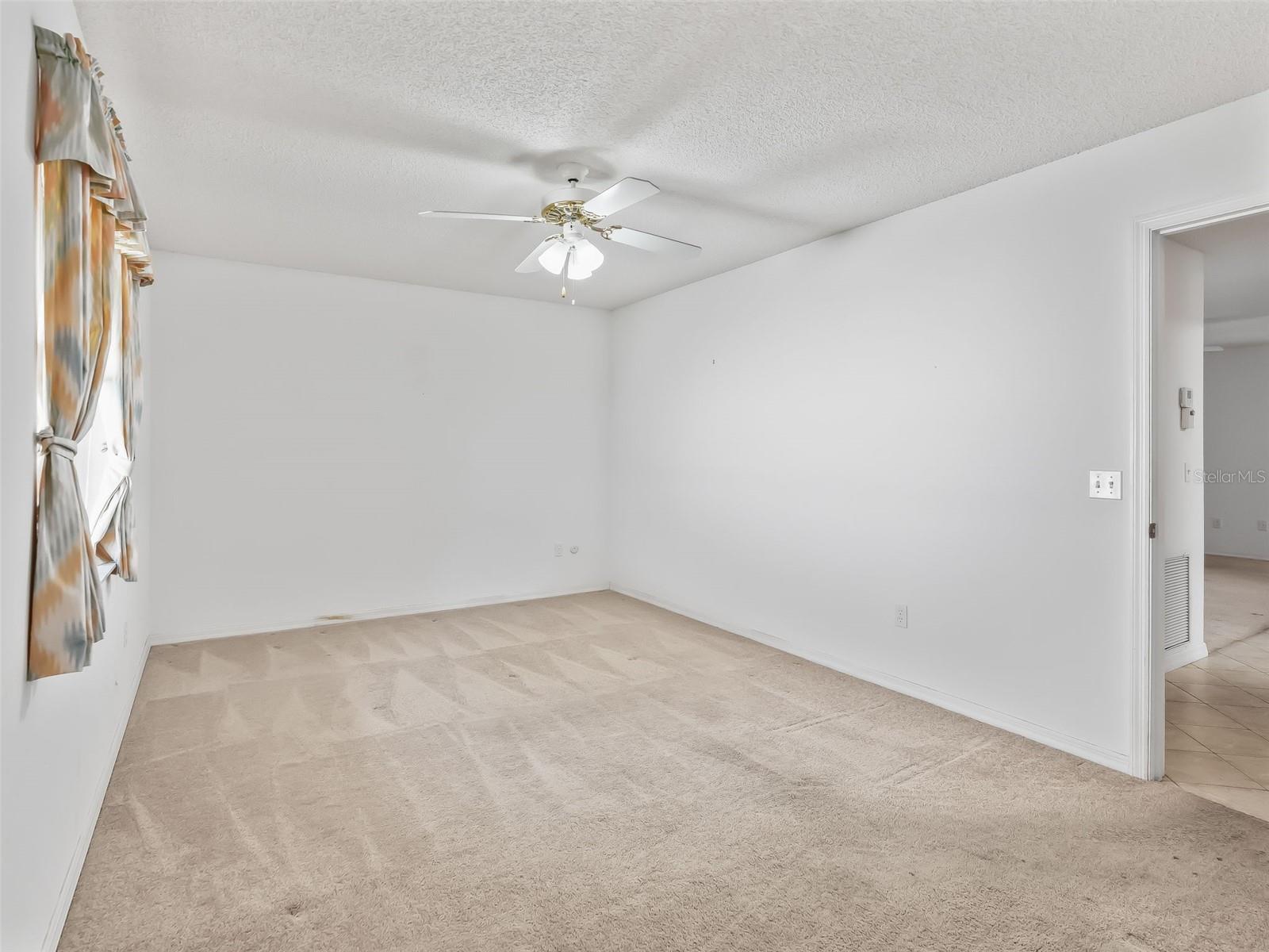 Image 16 of 28 For 877 Cortez Avenue