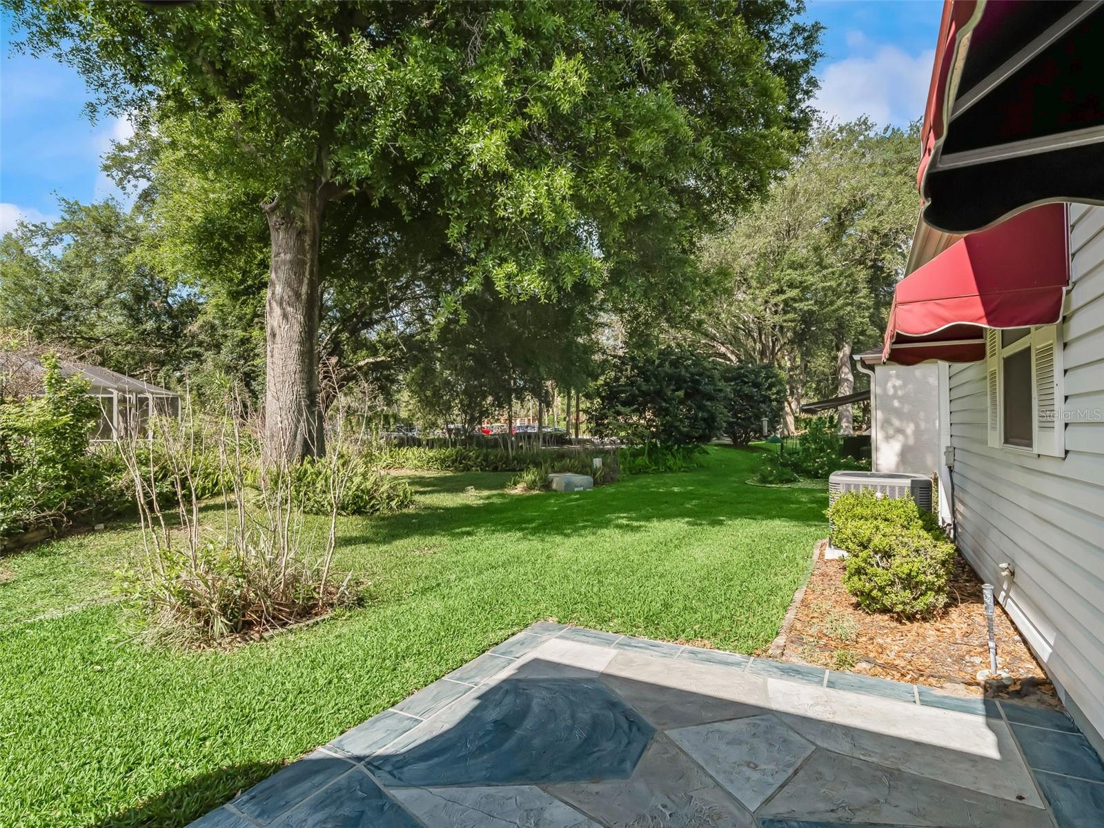 Image 21 of 28 For 877 Cortez Avenue