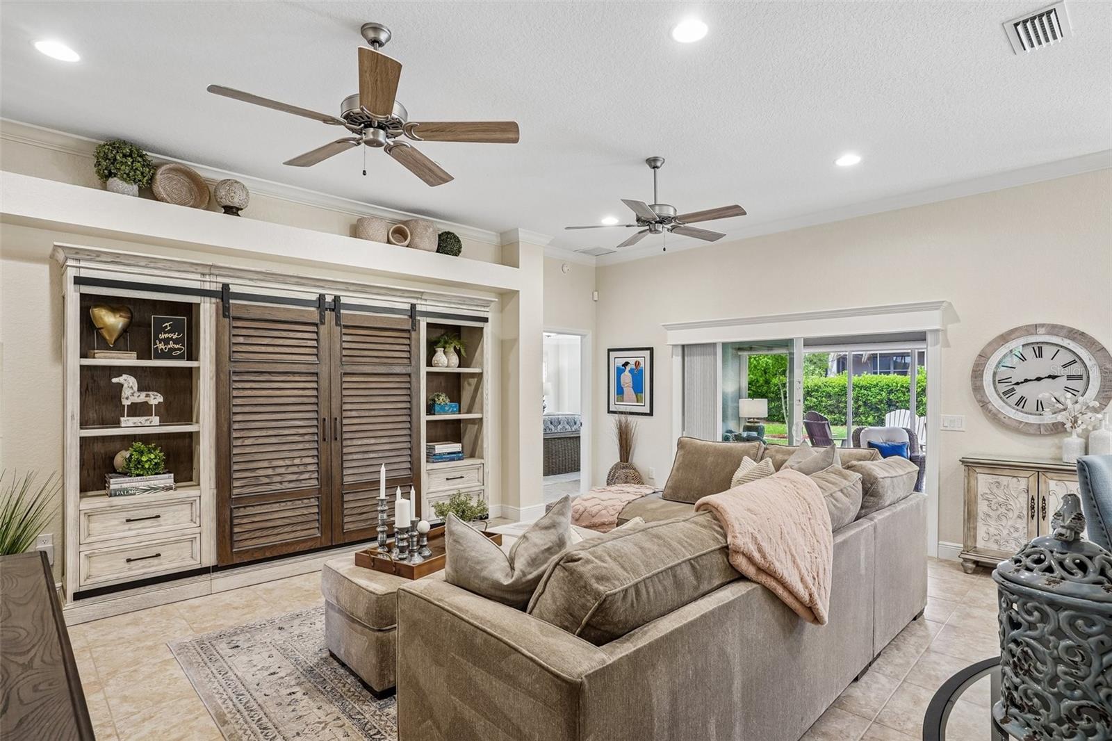 Image 10 of 62 For 4988 Big Cypress Street