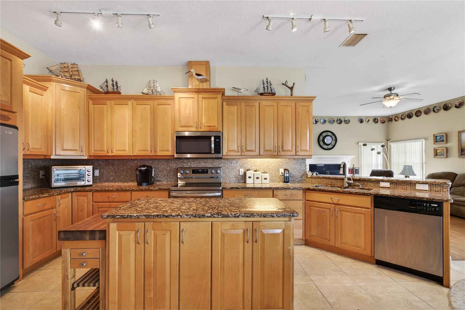 Image 11 of 44 For 34239 Woodridge Lane