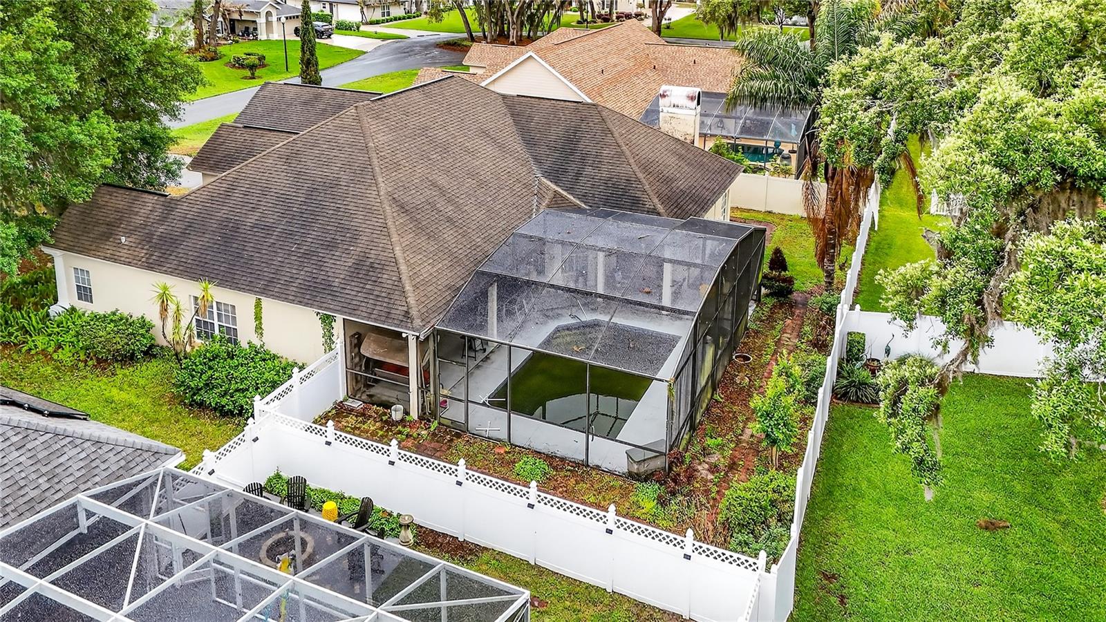 Image 36 of 44 For 34239 Woodridge Lane