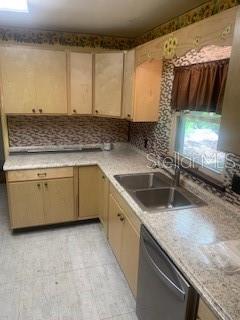 Image 8 of 25 For 516 Exeter Street